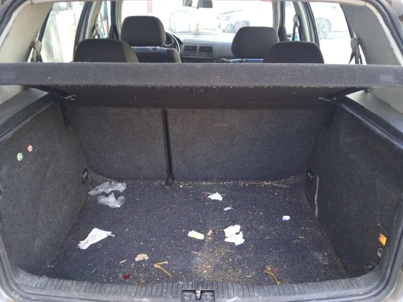 volkswagen golf iv berlina (1j1) del año 2000