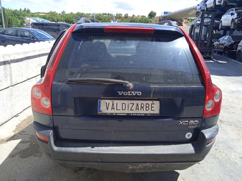 volvo xc90 del año 2004