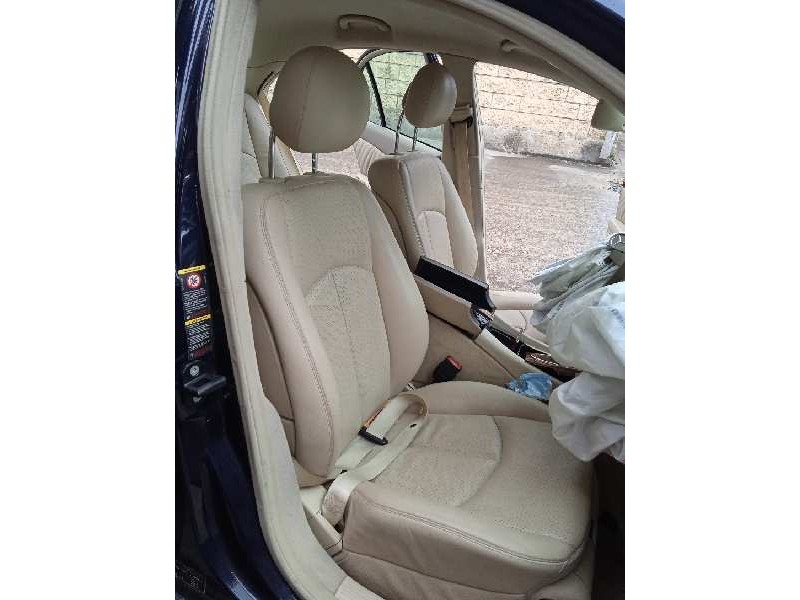 mercedes-benz clase e (w211) berlina del año 2005