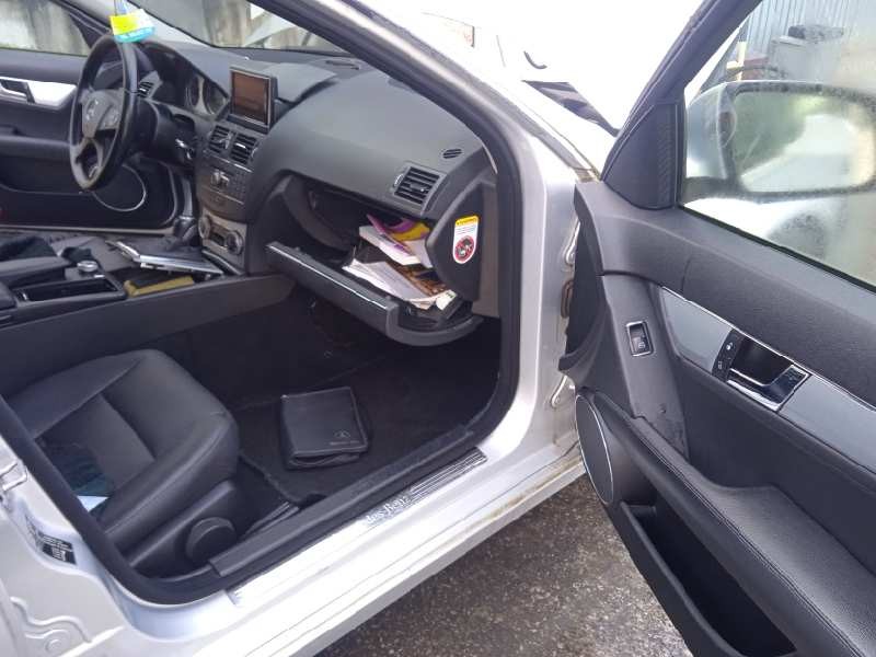 mercedes-benz clase c (w204) familiar del año 2008