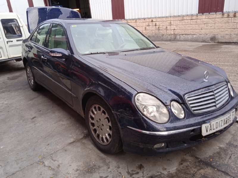 mercedes-benz clase e (w211) berlina del año 2005