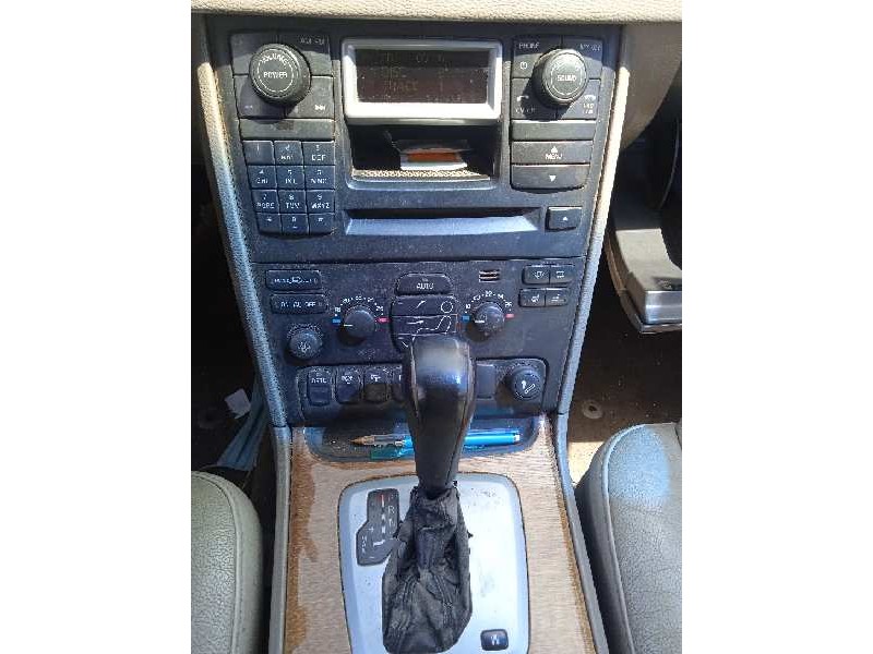 volvo xc90 del año 2004