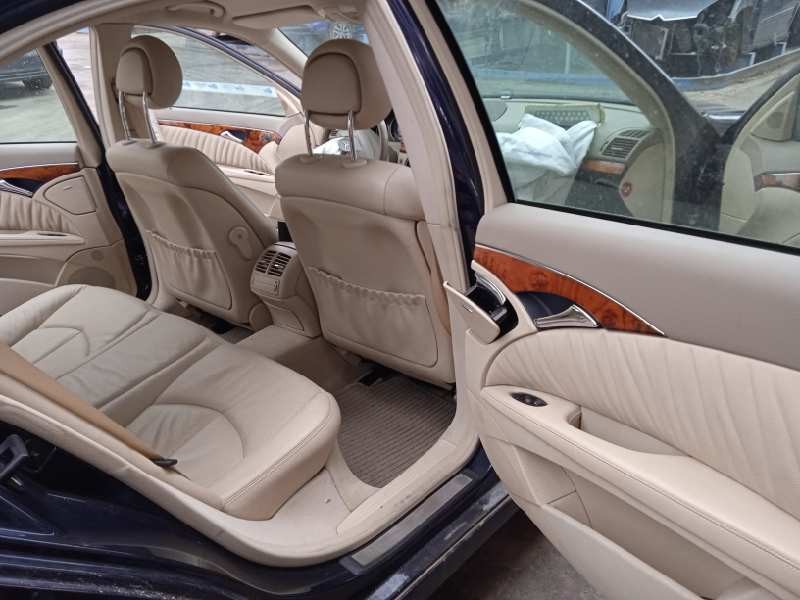 mercedes-benz clase e (w211) berlina del año 2005