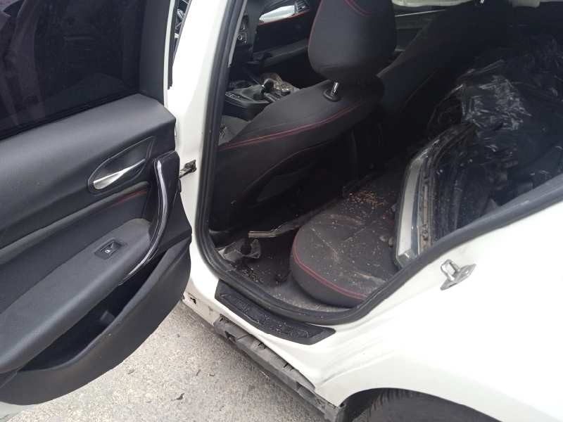 bmw serie 1 lim. (f20) del año 2014