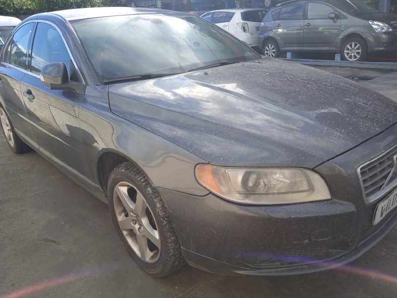 volvo s80 berlina del año 2006