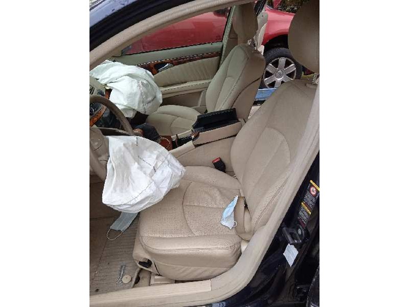 mercedes-benz clase e (w211) berlina del año 2005