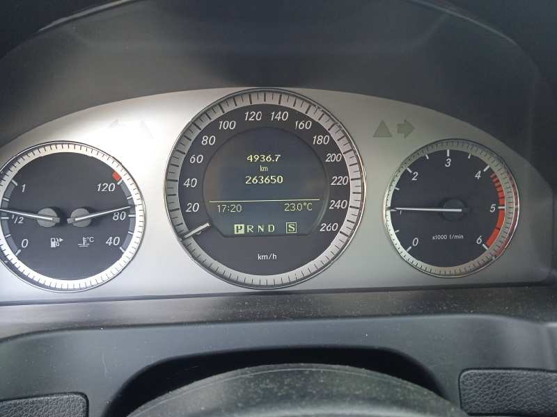 mercedes-benz clase c (w204) familiar del año 2008