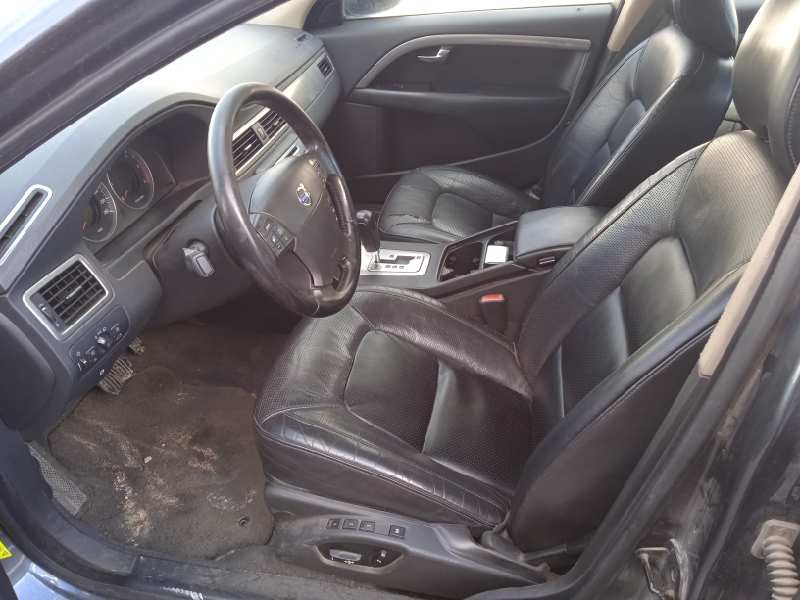 volvo s80 berlina del año 2006