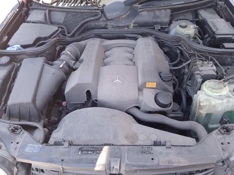 mercedes-benz clase e (w210) berlina del año 1997