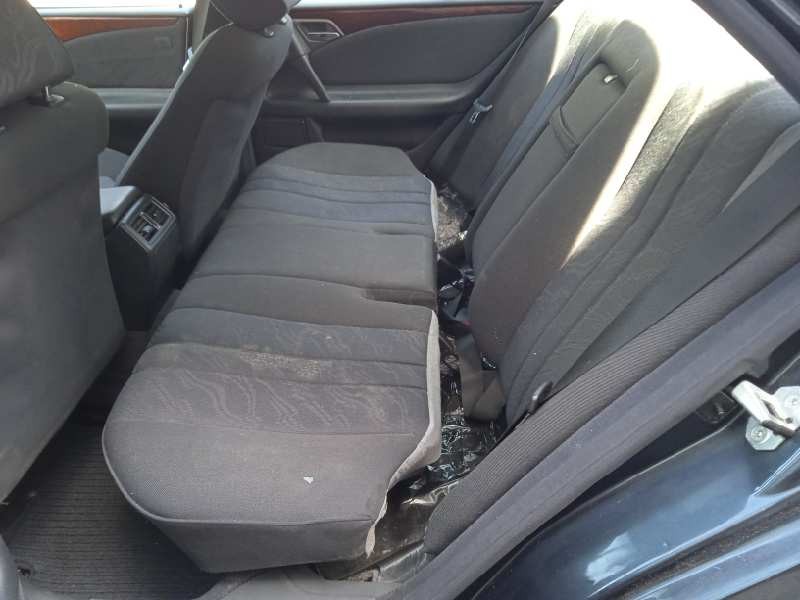 mercedes-benz clase e (w210) berlina del año 1997