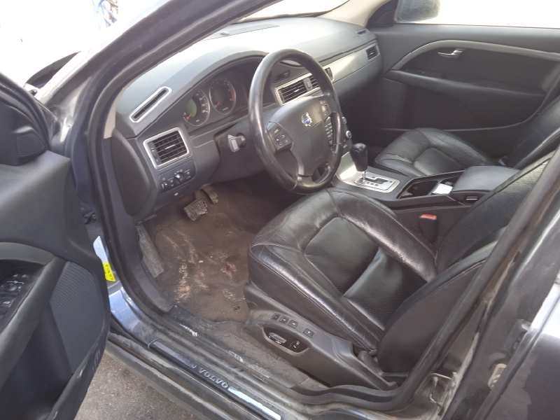 volvo s80 berlina del año 2006