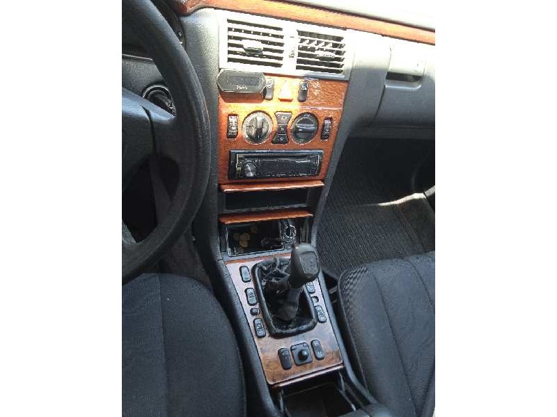 mercedes-benz clase e (w210) berlina del año 1997