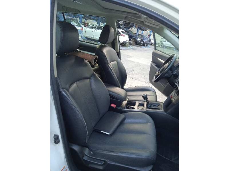 subaru legacy kombi/outback b14 del año 2011