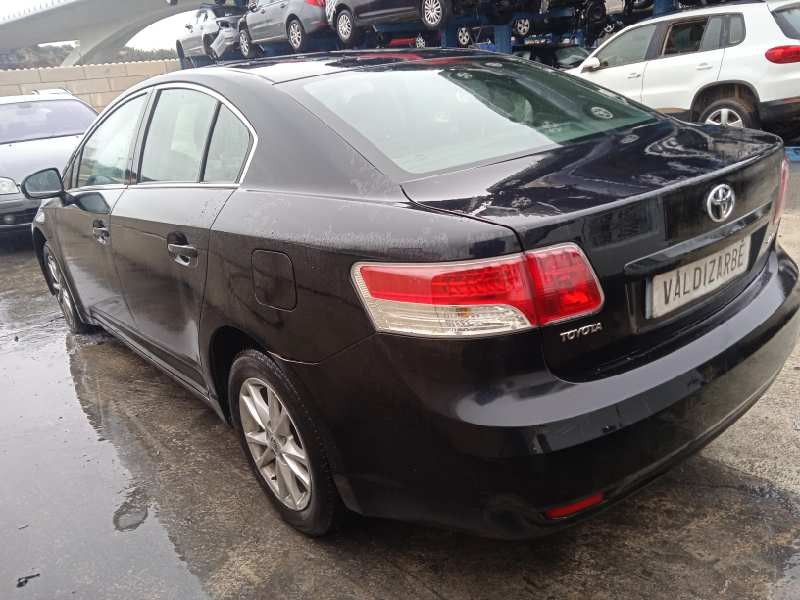 toyota avensis (t27) del año 2010