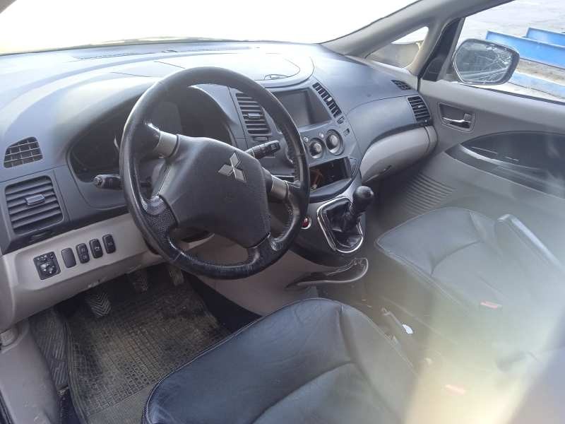 mitsubishi grandis (na0w) del año 2006