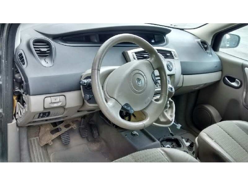 renault scenic ii del año 2005