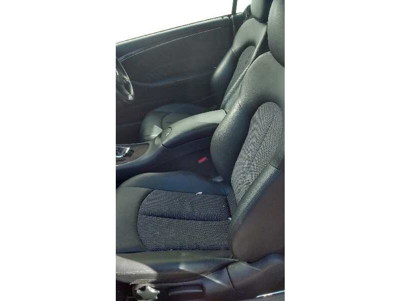 mercedes-benz clase clk (w209) coupe del año 2009