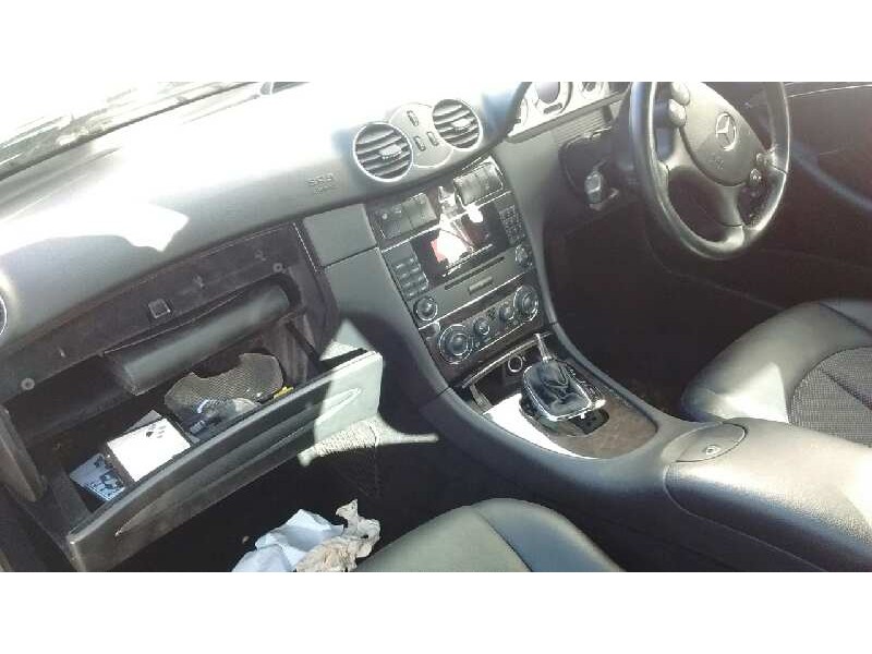 mercedes-benz clase clk (w209) coupe del año 2009