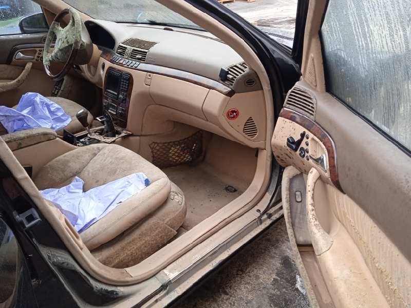 mercedes-benz clase s (w220) berlina del año 2002