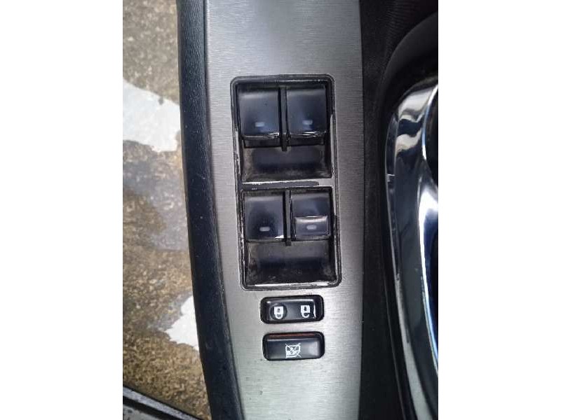 toyota avensis (t27) del año 2010