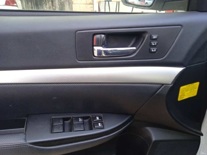 subaru legacy kombi/outback b14 del año 2011