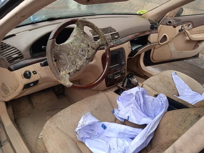 mercedes-benz clase s (w220) berlina del año 2002