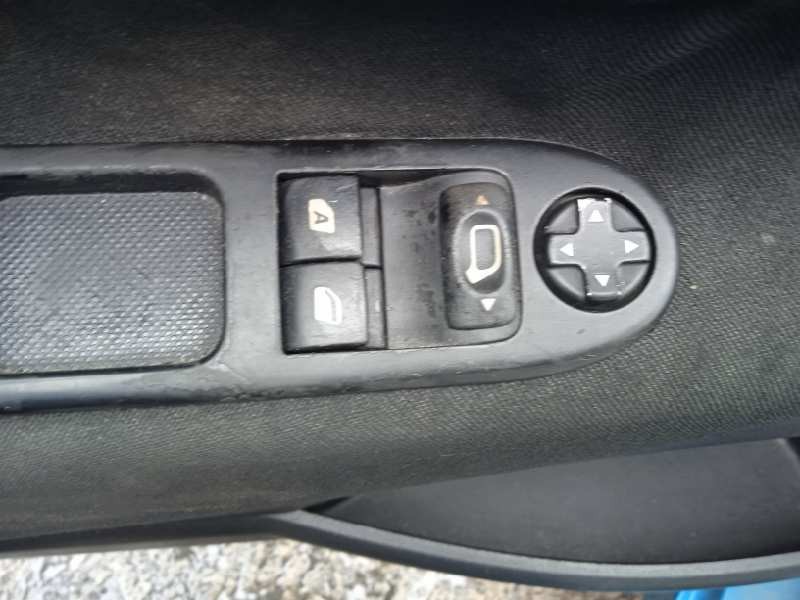 peugeot 207 del año 2007