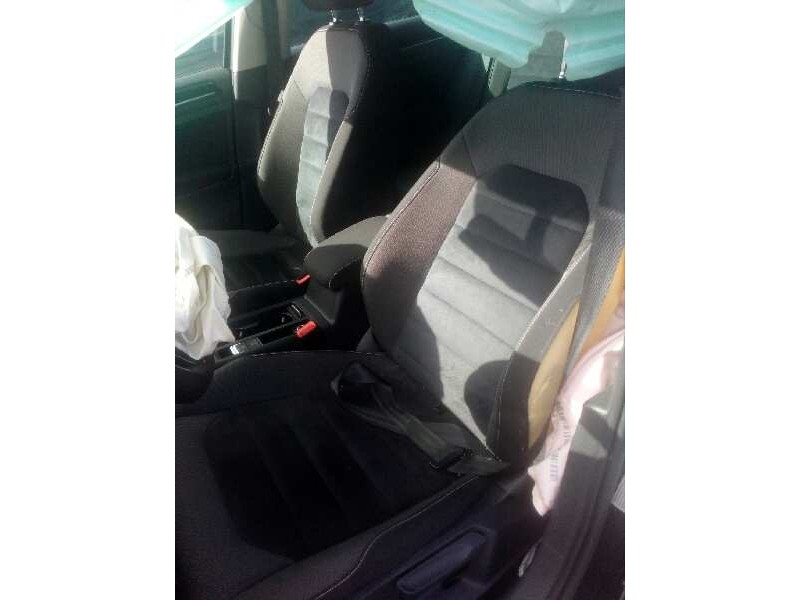 volkswagen golf vii sportsvan del año 2015