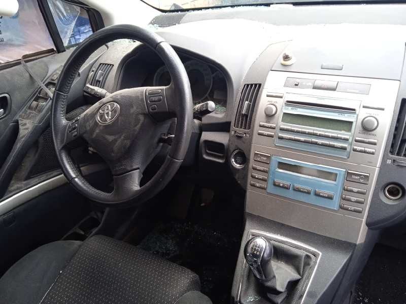 toyota corolla verso (r1) del año 2008