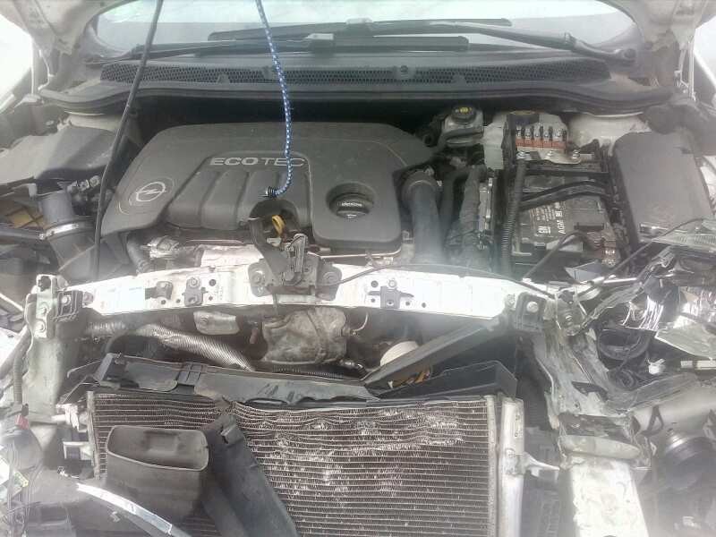 opel astra j lim. del año 2014