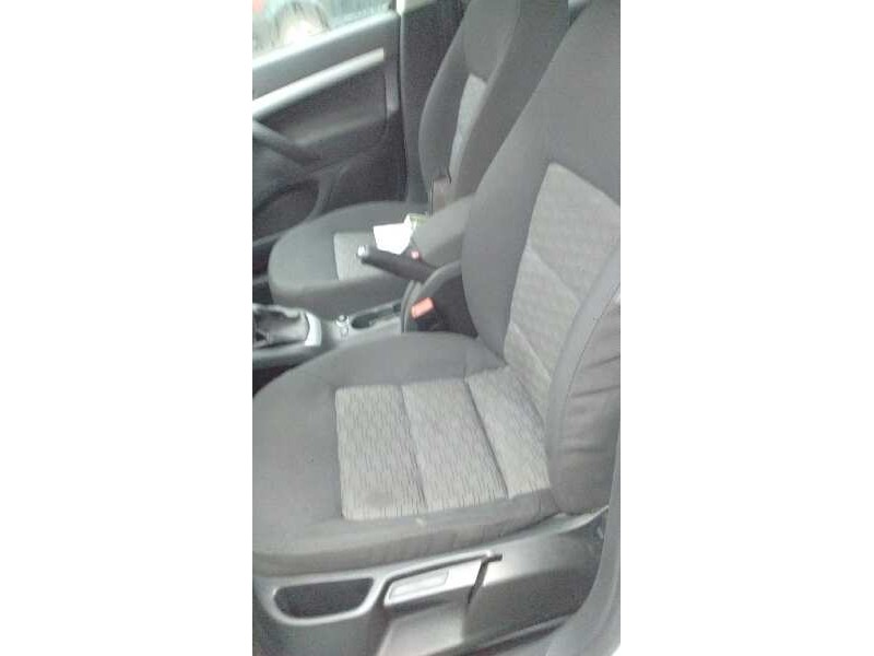 skoda octavia berlina (1z3) del año 2010