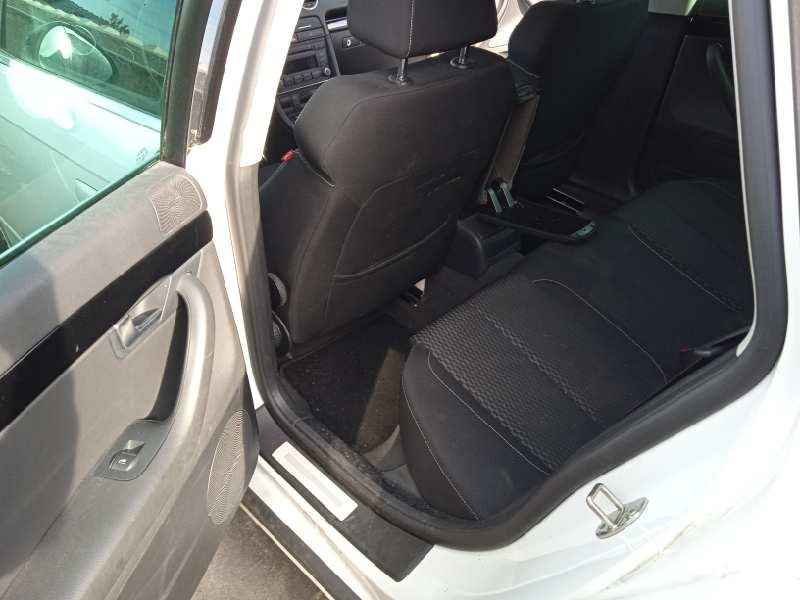 seat exeo berlina (3r2) del año 2010