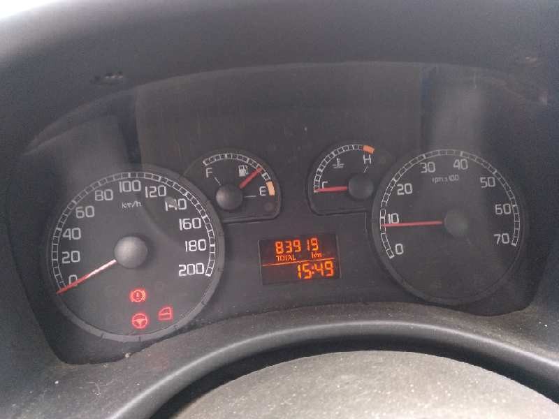 fiat punto berlina (188) del año 2007