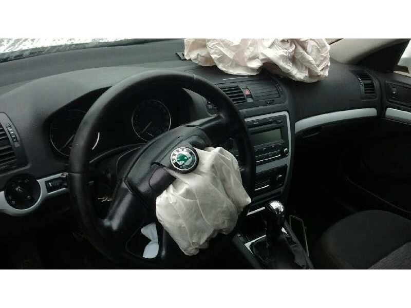 skoda octavia berlina (1z3) del año 2010