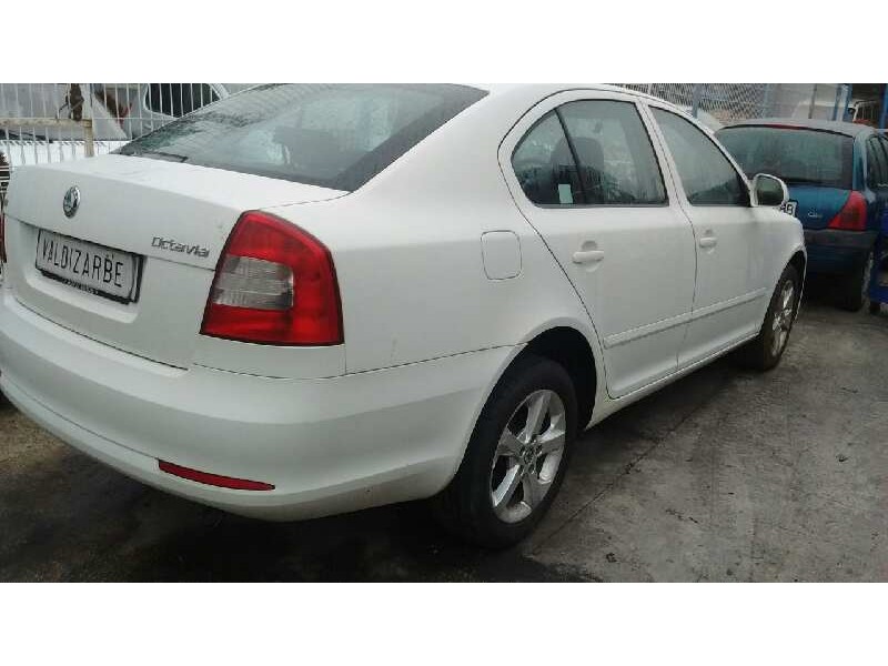skoda octavia berlina (1z3) del año 2010