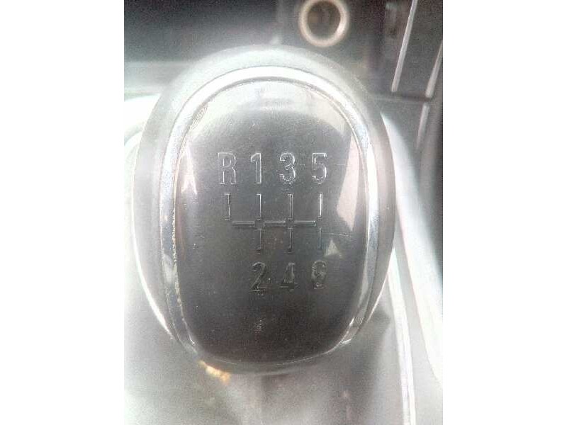 opel insignia berlina del año 2011