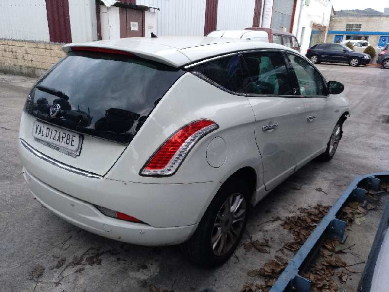 lancia delta (181) del año 2015