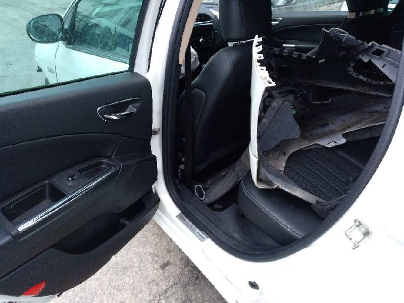 lancia delta (181) del año 2015