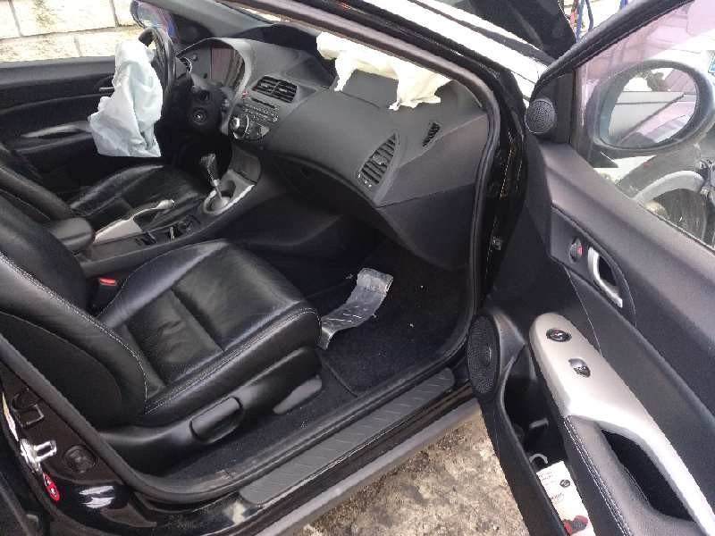 honda civic berlina 5 (fk) del año 2009