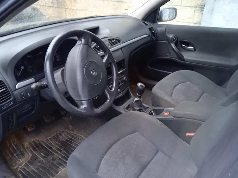 renault laguna ii (bg0) del año 2006