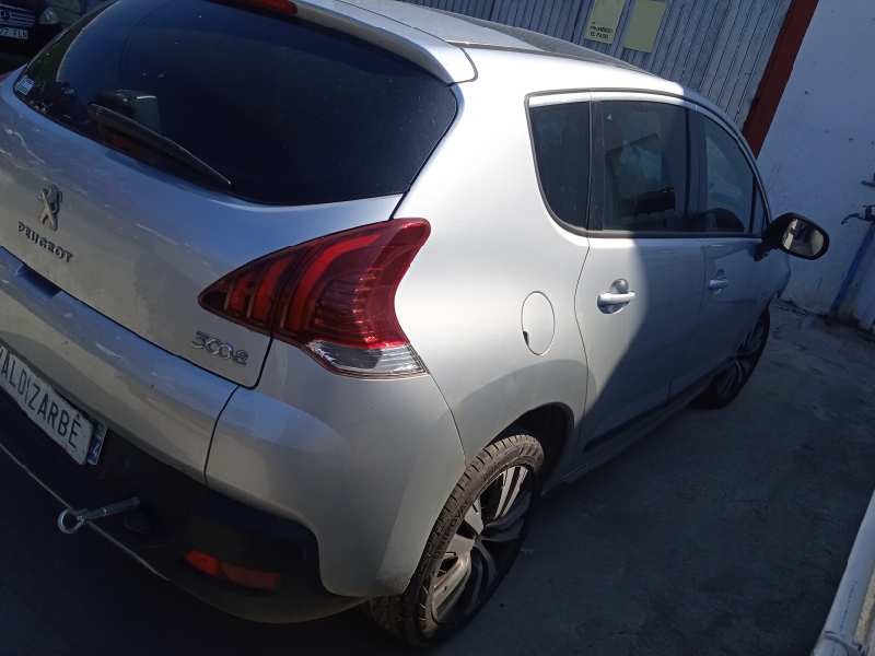 peugeot 3008 del año 2015