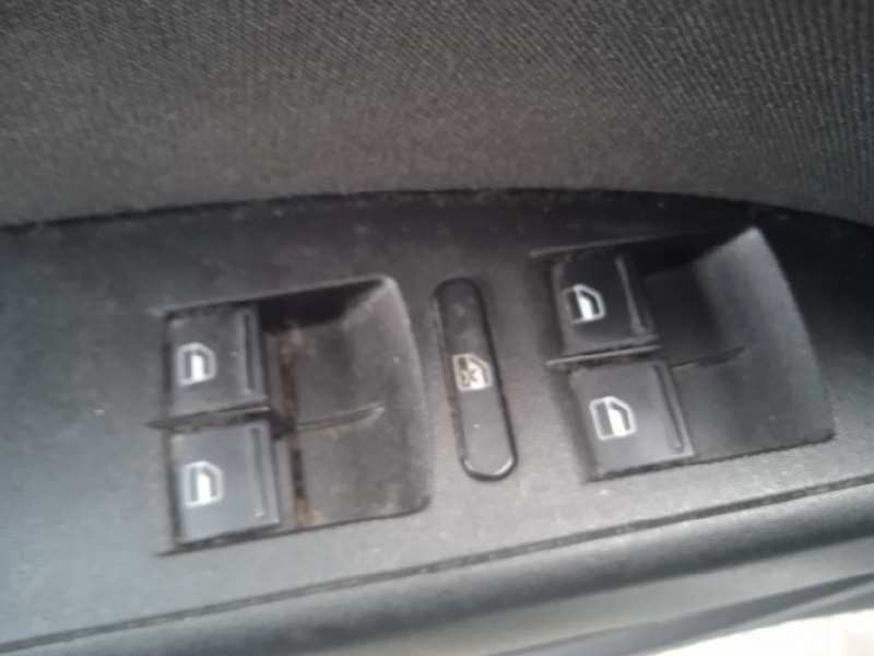 seat leon (1p1) del año 2008