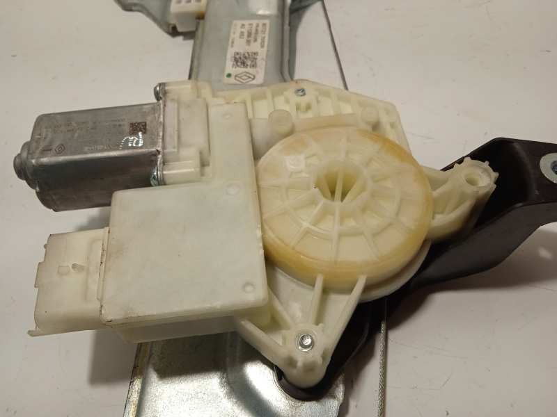 Recambio de elevalunas delantero izquierdo para renault kadjar 1.3 tce referencia OEM IAM 807217052R  