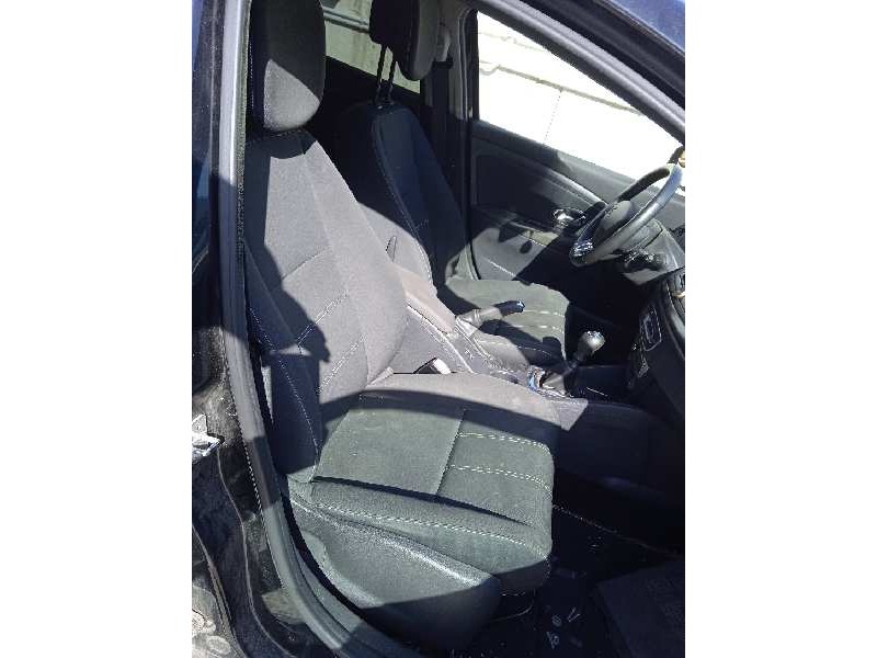 renault megane iii berlina 5 p del año 2013