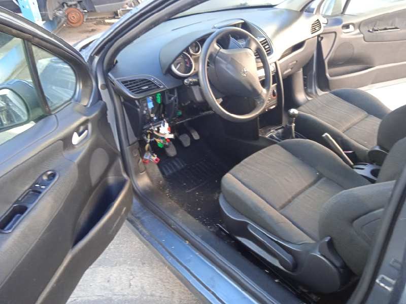 peugeot 207 del año 2007