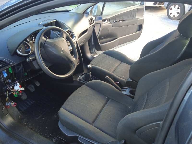 peugeot 207 del año 2007