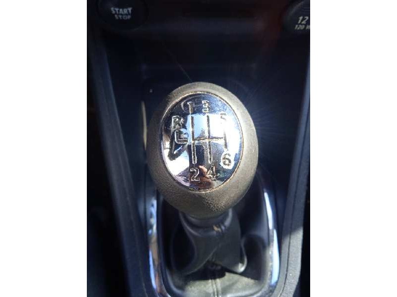 renault megane iii berlina 5 p del año 2013