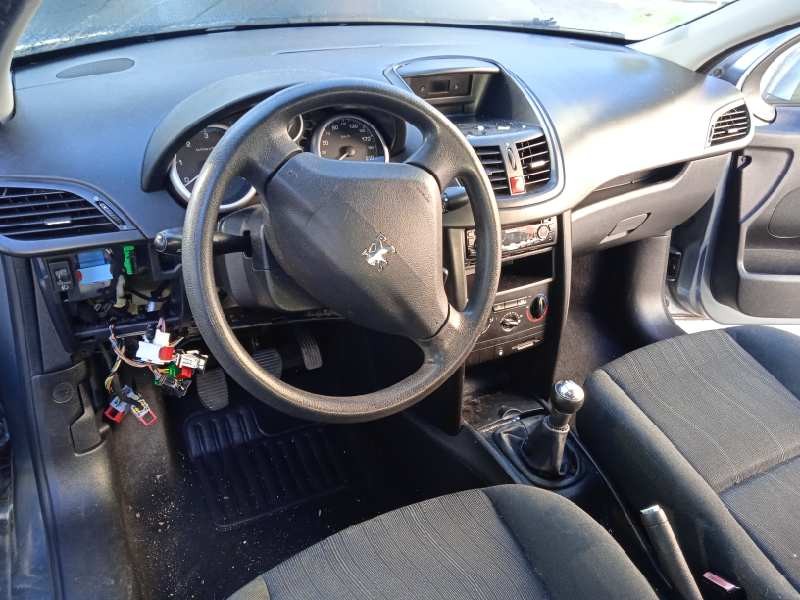 peugeot 207 del año 2007