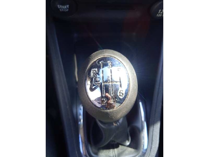 renault megane iii berlina 5 p del año 2013