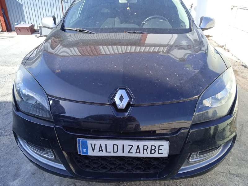 renault megane iii berlina 5 p del año 2013